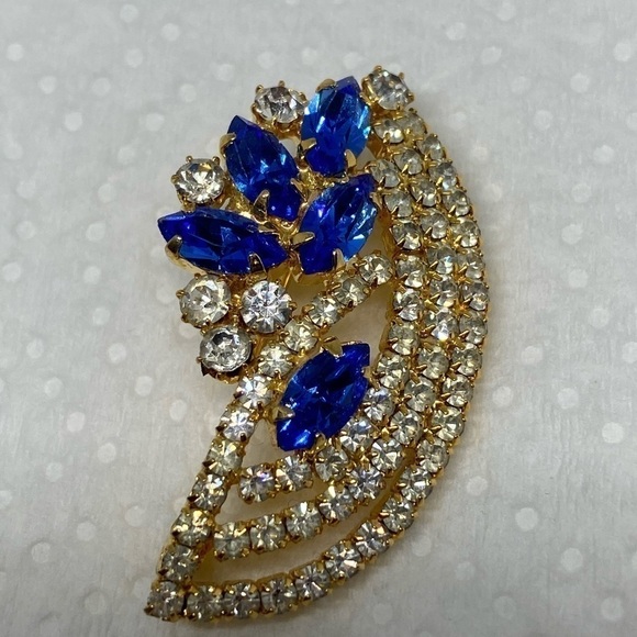 BROOCH Vintage rhinestone brooch blue and clear floral - Picture 2 of 8